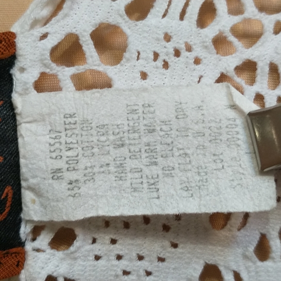 Shrug - Picture 4 of 4